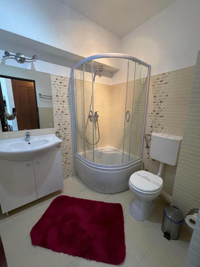 Casa Luce - Camere De Inchiriat Buşteni Exterior foto